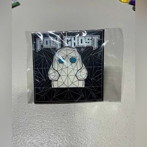 Tiny Ghost Poly Ghost Glitter Pin (Blue Eyes)